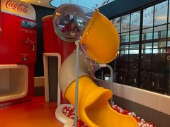 -东方明珠·可口可乐欢乐餐厅