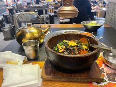 -GOGIYA·咕叽吖韩国传统烤肉店(东方新天地店)