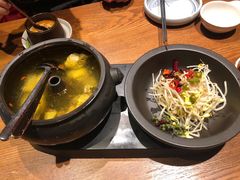 -云海肴·汽锅鸡·云南菜(天山百盛优客店)