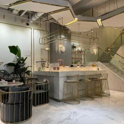 -初颜品佑肌肤管理