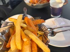 -锅炉咖啡·西餐·音乐酒厂