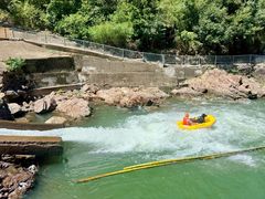 -安吉龙王山峡谷漂流