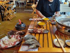 -叽叽扎扎烤肉场(生态城万达店)