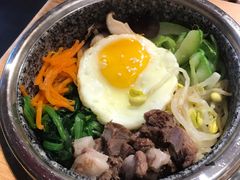 牛肉拌饭-明洞阿姨·韩式酱蟹烤肉·创意料理(三元桥店)