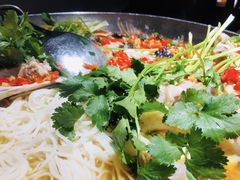 剁椒鱼头-佬湘楼(越秀城市广场店)