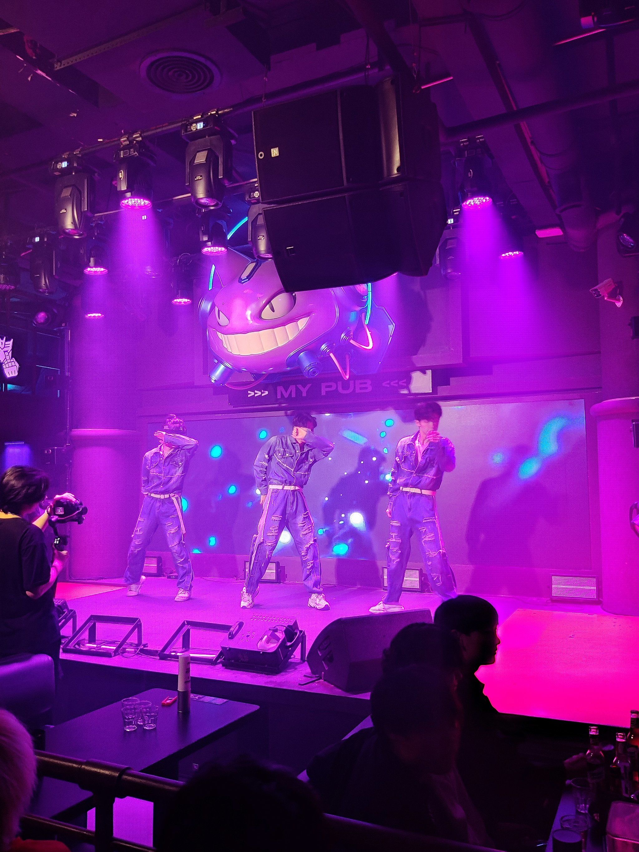 2077赛博朋克风格的酒吧真的在长沙