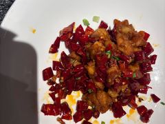 -鱼鲜饭香·招牌汽锅剁椒鱼头王