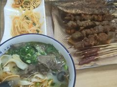 -钢阳酸菜红烧牛肉面(季乐路店)