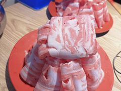 -洞庭洲·防空洞火锅·烧烤·铜锅涮肉(新百广场店)