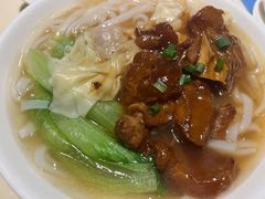牛腩云吞河粉-龙记烧腊茶餐厅(常德路店)