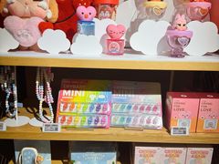 -泡泡玛特POPMART(崇文门国瑞城店)