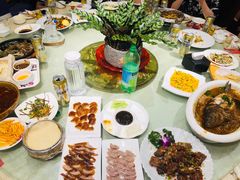 -阿三鱼头泡饼·家常菜