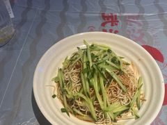 -肥肥虾庄·金牌油焖大虾(杨园滨江时代walk店)
