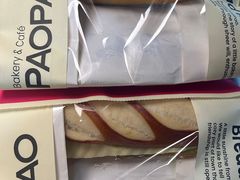 云南玫瑰乳酪碱水棒-PAOPAO Bakery&Café(港汇店)