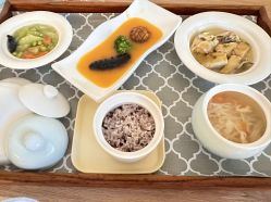 -禾馨·母婴护理月子中心(世纪大道店)