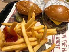 -The Habit Burger Grill 哈比特汉堡(爱琴海店)
