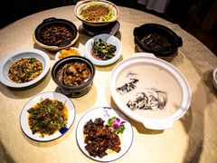 -国庆鱼头鱼尾馆(盛世华庭店)
