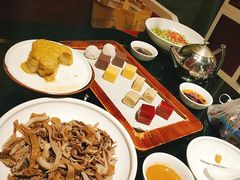 -皇城根北京风味主题餐厅(中海环宇城店)