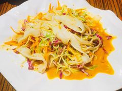 喜禄五彩粉皮-蚝堡海鲜·威海菜·海肠捞饭·烧烤·亚洲吃蚝公司(幸福门店)