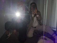 -胶囊画廊