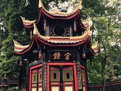 -峨眉山报国寺