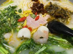 鲜花汆肉米线-云尊府云南菜(华宇购物中心店)