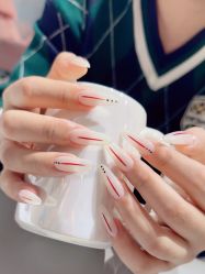 -丽心自助美甲美睫