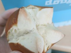 -Dough&Joe团憩(瑞虹天地月亮湾店)