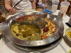 艳红酸辣三拼锅-陈艳红火锅菜·冒菜(簋街店)