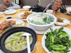 -鹏城人家海鲜酒家·23年老字号(较场尾店)