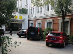 -上海总工会黄浦区工人体育馆-停车场