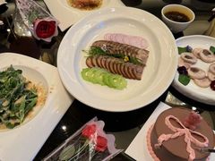 -品珍中餐厅·南北融合特色菜(兰州富力万达文华酒店)