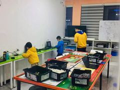 -蓝精灵创客少儿编程(百步亭中心)