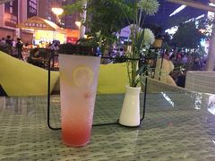 草莓气泡-绿韵风情吧(三峡广场店)