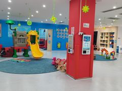 -美吉姆国际儿童发展中心(红谷滩绿地缤纷城中心)