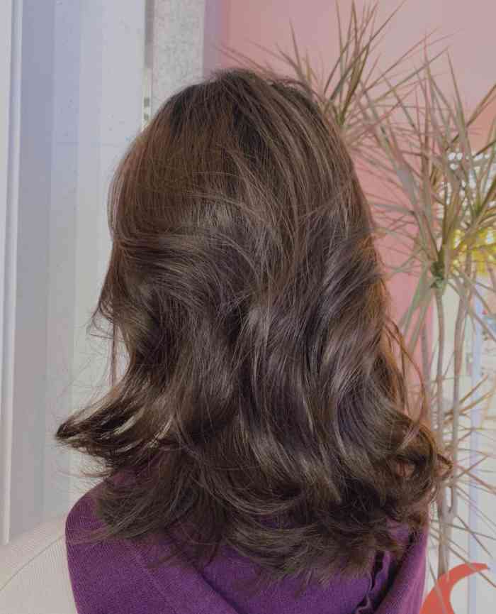 moxi沫西造型-"【项目】剪发 烫发小店很干净,店里年轻.