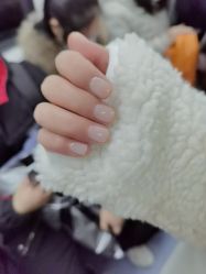 -爱美睫美甲会馆