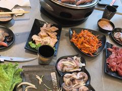 -啊美丽炭火烤肉(滑翔一店)
