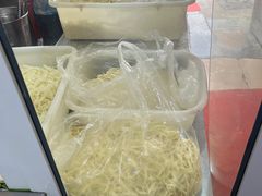 -中山牛肉肥肠粉面馆(军工社区店)