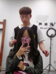 -V8潮牌·接发烫染连锁