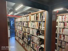 -上海市虹口区图书馆(曲阳分馆)