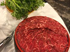 -鲜入围煮花胶鸡海鲜火锅