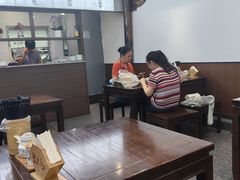 -蟹上黄·蟹黄面·江南糖水(人民广场店)