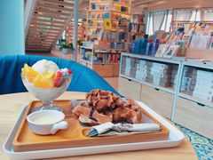 -猫的天空之城概念书店(北戴河蔚蓝海岸店)