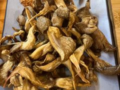 炸菌子-勺子米线·云南传统小吃市集(四方街店)