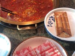 -小天鹅火锅·一线江景洪鼎旗舰店(洪崖洞店)