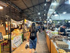 -席娜卡琳火车铁道夜市