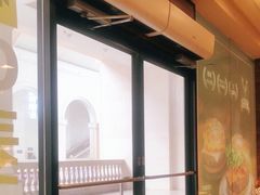 -麦当劳(汉口火车站候车室店)