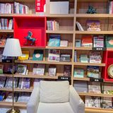 清新文艺的书店里吃着超浪漫的火锅💕