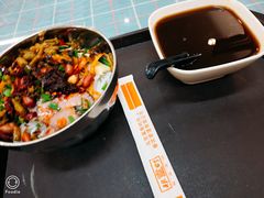 -红鼻子桂林米粉(金唐新光界店)
